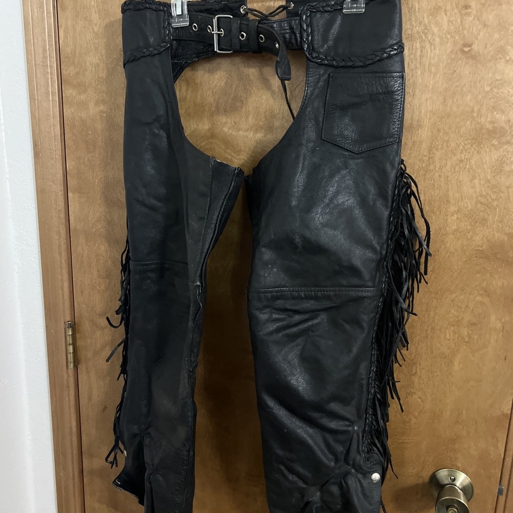 Unik Leather Motorcycle Chaps Black Leather Size XS Fringe Zips Womens 34.5 L